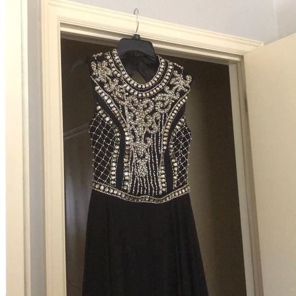 Prom Dress - Picture 2 of 4